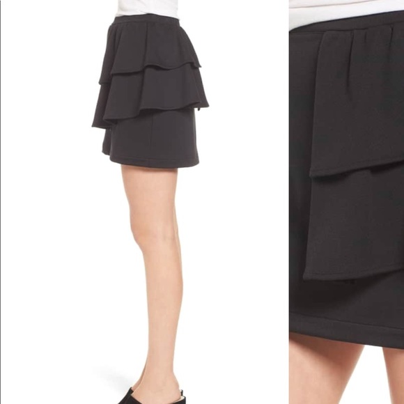 Hinge Ruffle Miniskirt - Picture 6 of 7